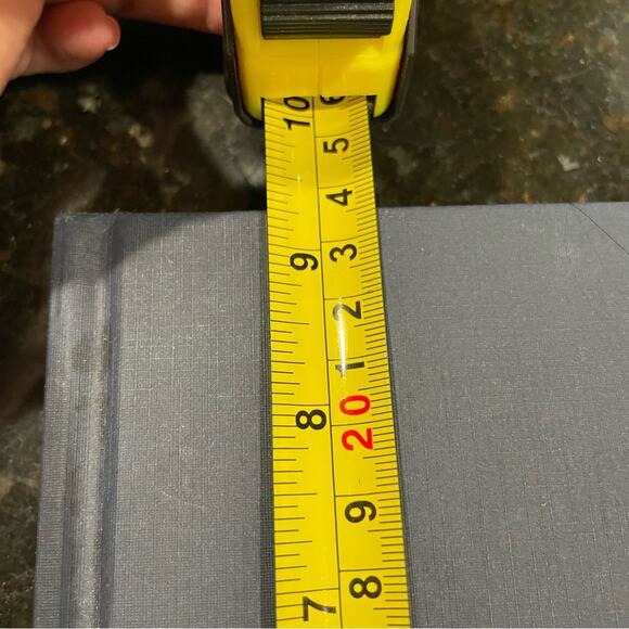 Pantsuit Nation Hardback Edition Book Women’s Empowerment Feminism Women Rights - Picture 5 of 6